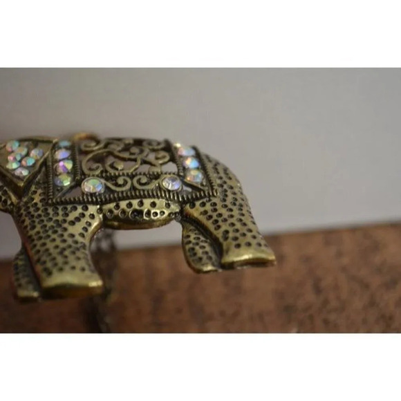 Pretty Elephant Pendant on Long Chain - Picture 7 of 9